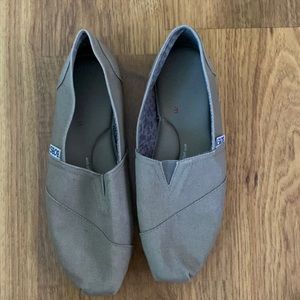 Bob slip on shoes in gray